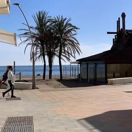 Beachfront Center Апартаменты