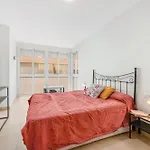 Beachfront Center Апартаменты