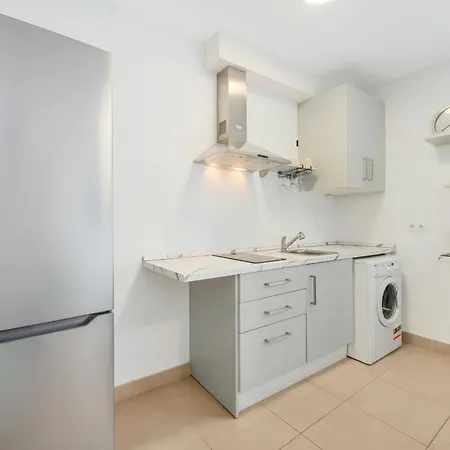 Beachfront Center Apartament Estepona